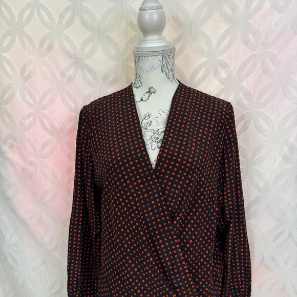 Diane Von Furstenberg Dot Print Silk Drape Front Blouse Size 10 - Picture 10 of 12